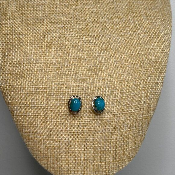 Blue Small Stone Stud Earrings - Picture 4 of 4